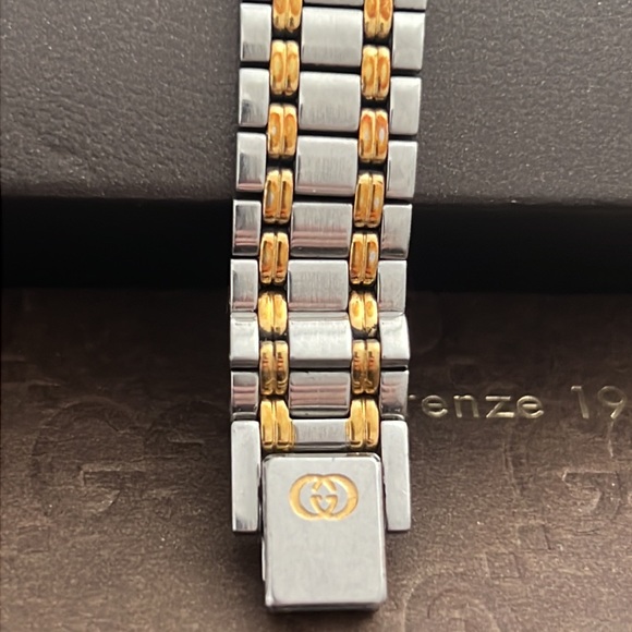 Authentic Gucci watch - Picture 4 of 10